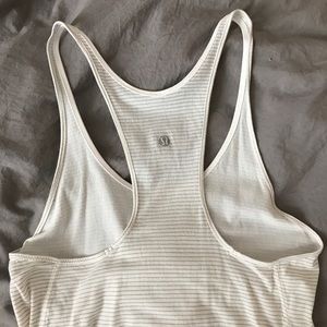 Lululemon stripped white tank size 4